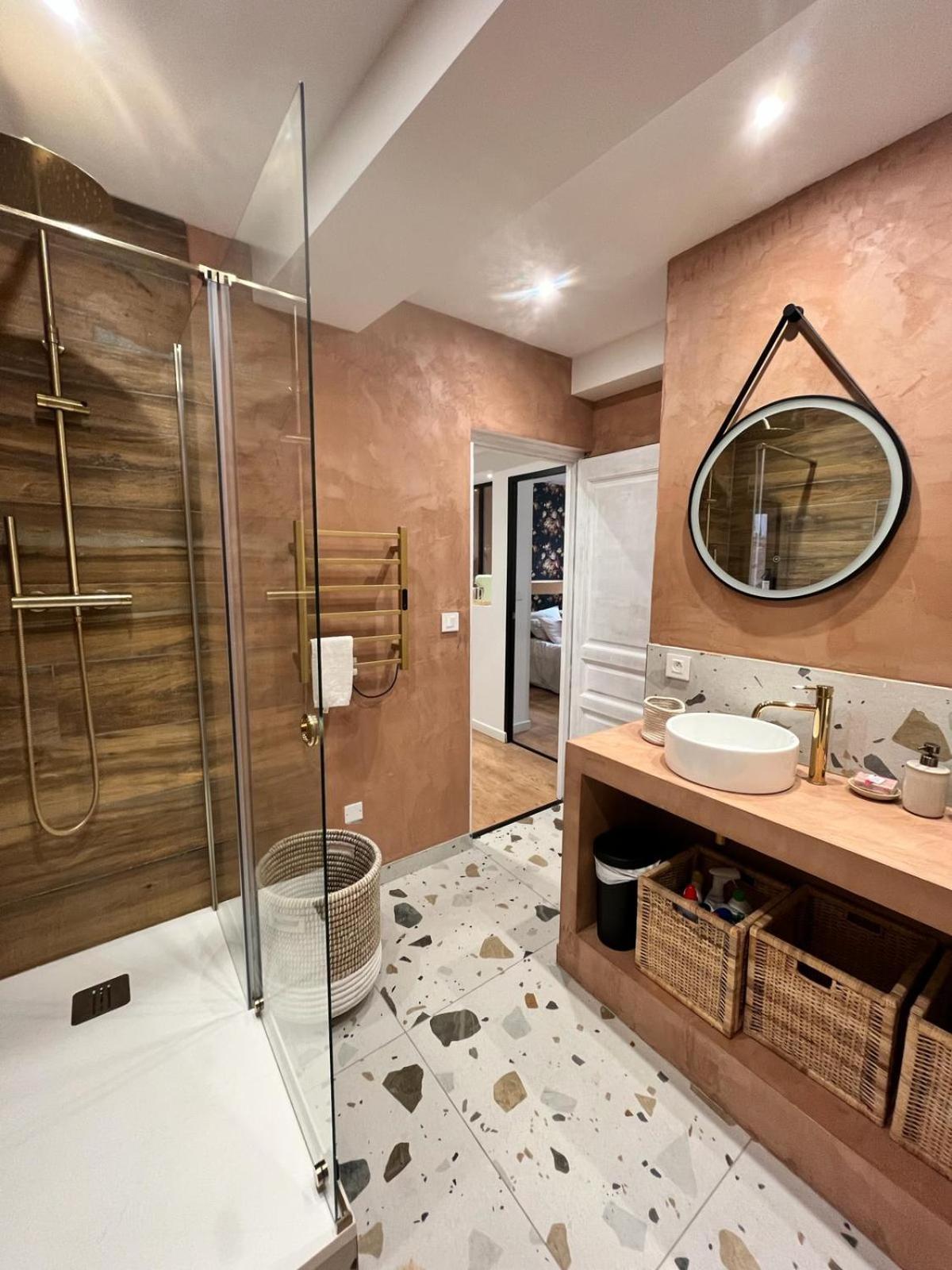 Centre Historique, Ideal Couple Apartment Hyeres